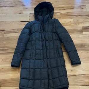 The North Face Women's  Hooded Puffer Coat